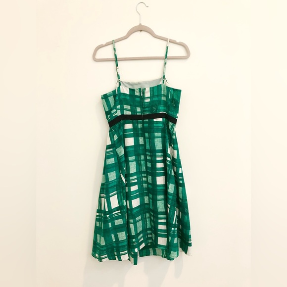 Kristin Davis Green Plaid Midi Dress. Size 4. - Picture 2 of 4